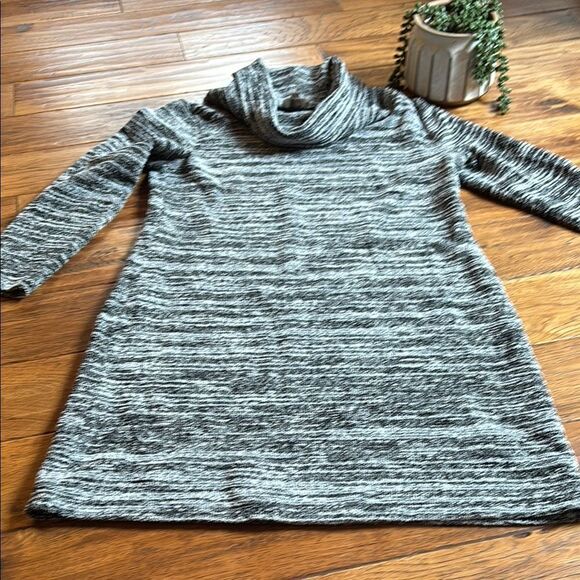 Ann Taylor Gray Cowl Neck Sweater - Picture 7 of 13